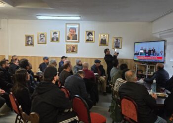 Avrupa’da yaşayan Kürdistanlılar tarihi çağrıyı kitlesel izledi