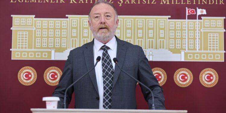 Temelli: 25 milyon Kürt var ama Meclis’te Kürtçe selamlama yasak