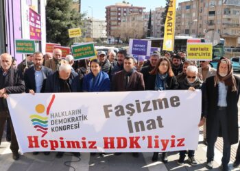 Birçok kentte protesto: HDK bir arada yaşamın zeminidir