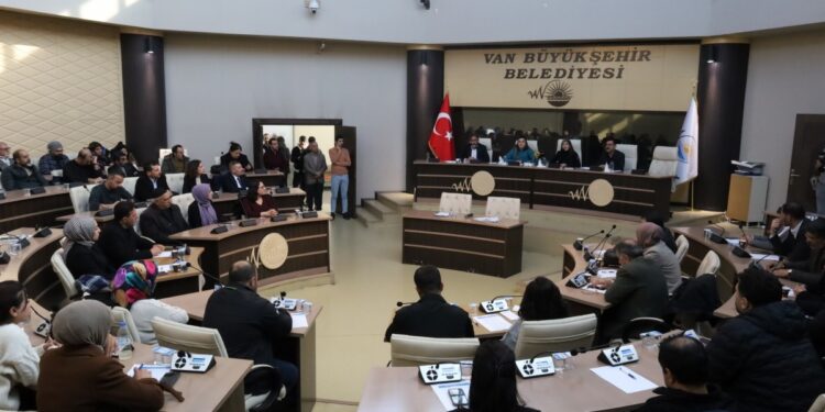 Neslihan Şedal: İradesini yok saydığınız halkla nasıl barışacaksınız?