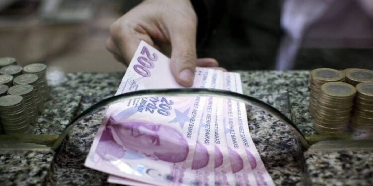 18 Yaşını Geçen Hemen Başvuruyor