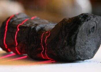 2 Bin Yıllık Gizem Çözüldü: Kömürleşmiş Parşömende Ne Yazdığı Ortaya Çıktı