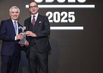 24. Vehbi Koç Ödülü'nü Kıvanç Birsoy Kazandı
