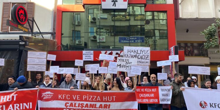 6 binden fazla KFC ve Pizza Hut işçisi işsiz kaldı