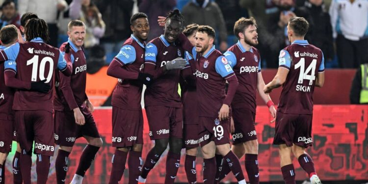 7 Gollü Müthiş Maç! Trabzonspor Çeyrek Finalde