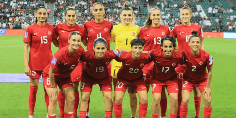 A Milli Kadın Futbol Takımı'nın Aday Kadrosu Açıklandı