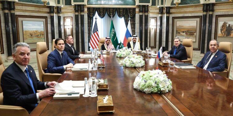 ABD ile Rusya, Ukrayna ve Avrupa’sız masaya oturdu