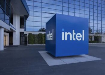 ABD'li çip şirketi "Intel" geçen yılın son çeyreğinde gelir kaybı yaşadı