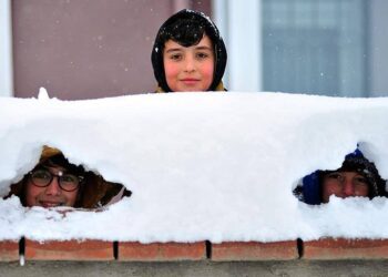 AKOM'dan İstanbul uyarısı | Kar kalınlığı 40 cm oldu: Yağışlar devam edecek mi?