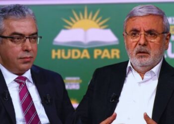 AKP'de 'İhanet' Krizi Büyüyor: Mehmet Metiner'den Mehmet Uçum'a Yanıt Geldi