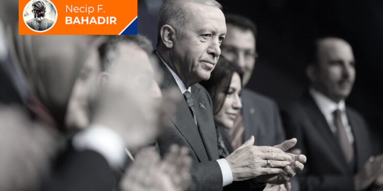 AKP’de yenilik ‘topçu ve popçu’ ile!