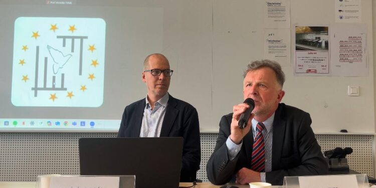 ASSEDEL Strazburg’da yargı bağımsızlığı paneli düzenledi; Yalçınkaya ve Baka kararları konuşuldu