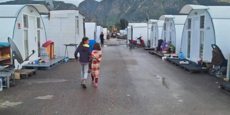 Ailelerin yüzde 44,3'ü düzenli beslenemiyor