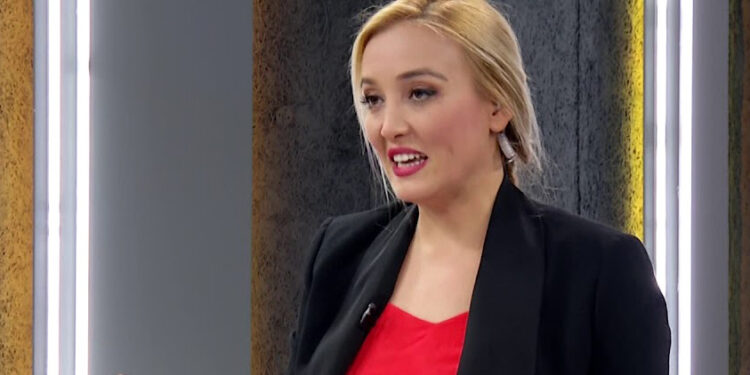 Akademisyen Çiğdem Bayraktar Ör, ‘Cumhurbaşkanına hakaret’ suçlamasıyla tutuklandı