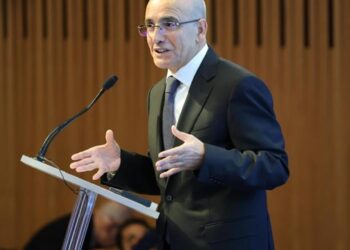 Bakan Şimşek'ten Enflasyon Mesajı: 'Şüpheleri Anlıyorum Ama Düşecek'