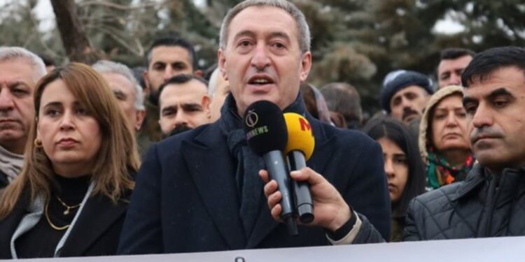 Bakırhan: Kürtler masada kandırılacak durumda değil