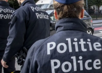 Belçika polisi, Brüksel metrosunda silahlı saldırganları arıyor