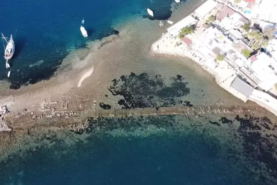 Bodrum’da deniz çekildi; tarihi ‘Kral Yolu’ ortaya çıktı