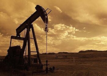 Brent petrolün varili 74,60 dolardan işlem görüyor