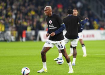 CANLI ANLATIM | Kadıköy'de İlk Gol Geldi: Fenerbahçe 0-1 Rizespor