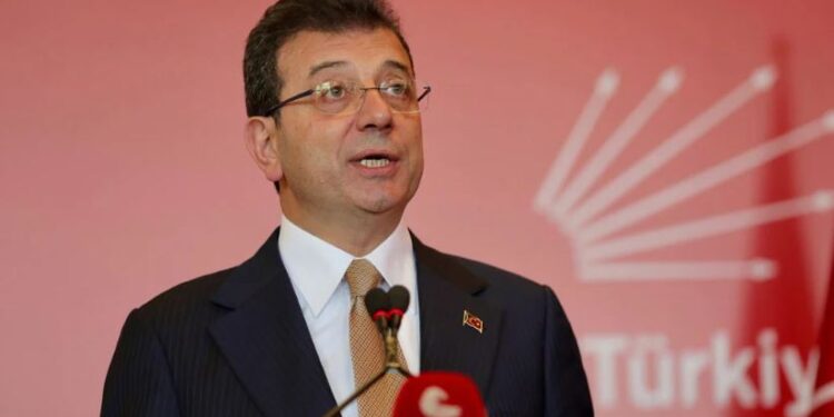 CHP’de flaş gelişme: İmamoğlu için imzalar artıyor