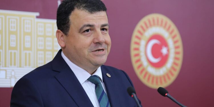 CHP'li Öztürk'ten Şimşek'e 'Enflasyon' Tepkisi: 'Halk Belini Doğrultamıyor'