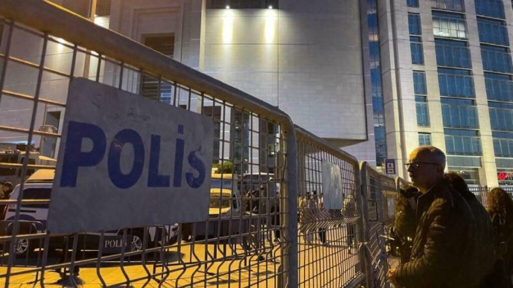 CHP'li başkanlar: Cezalandırılan biz değil, bizzat milletimiz