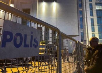 CHP'li başkanlar: Cezalandırılan biz değil, bizzat milletimiz