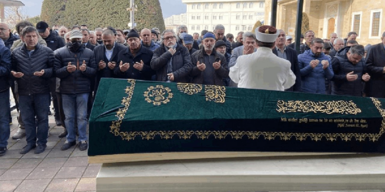 Cezaevinde İntihar Eden 'Yenidoğan Çetesi' Sanığı İlker Gönen İçin Tören