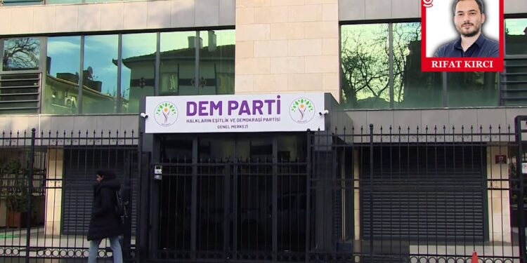 DEM Parti'den CHP'li Belediyelere Operasyona İlk Tepki