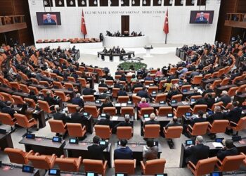 DEM Partili milletvekilleri: AKP halkı zehirliyor