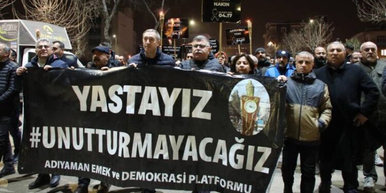 Deprem bölgesindeki yurttaşların sorunları bir an önce giderilmeli