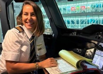 Dünya’nın en büyük yolcu uçağının kaptan koltuğunda ilk Türk kadın pilot