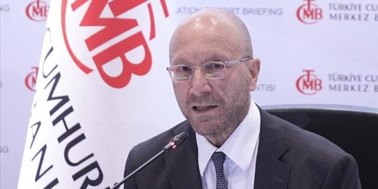 Enflasyonun yüzde 30'larda takılıp kalacağını söylemek hurafe