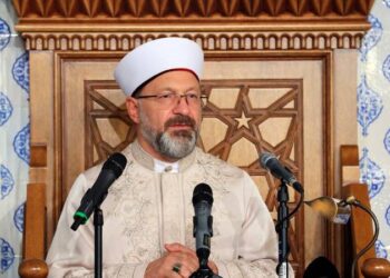 Eski AKP milletvekili Denizolgun'dan Diyanet İşleri Başkanı Erbaş hakkında ağır suçlama: Süleymancılar'a yönelik operasyonu durdurdu