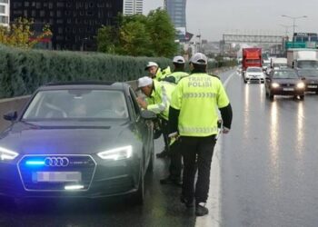 Eski ve yeni milletvekilleri trafikte cezadan ömür boyu muaf tutulacak!