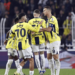 Fenerbahçe Dinlenmeden Top Başı Yaptı