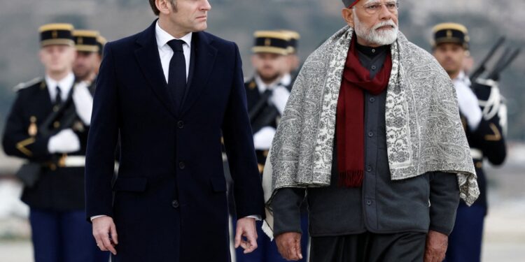 Fransa ve Hindistan ikili ilişkileri geliştiriyor; hedef ABD-Çin rekabetinden etkilenmemek