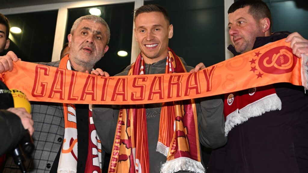 Galatasaray'ın Yeni Transferi Przemyslaw Frankowski, İstanbul'a Geldi