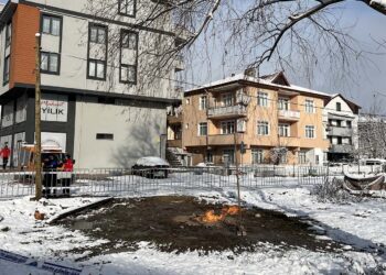 Gizemli gaz 5 gündür yanıyor; gazın türü araştırılıyor!