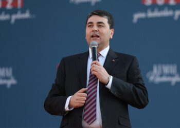 Gültekin Uysal: 2028 Seçimlerinde Demokrat Parti’nin Cumhurbaşkanı Adayıyım
