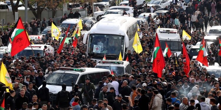 Hamas ve İsrail arasındaki esir takasının 6. turunda 369 Filistinli serbest kalacak