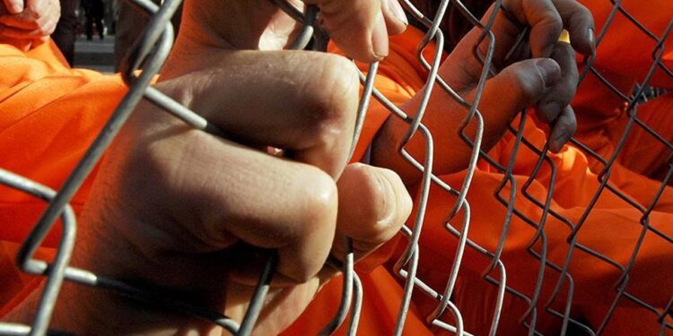 Hapishanede Mahkumu Öldüren 10 Gardiyana Suç Duyurusu