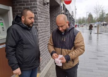 Hesabına Gelen Parayı Görünce Şoke Oldu, Hemen Sahibini Buldu