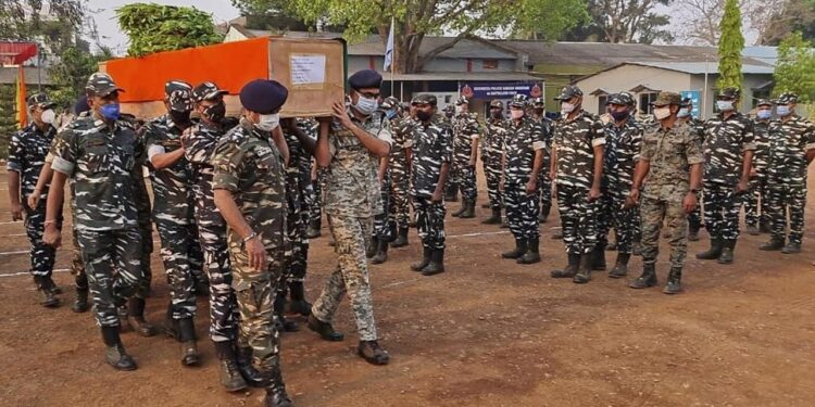 Hindistan'da 31 Maocu Çatışmada Öldü