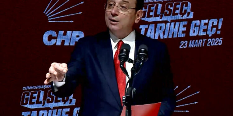 İmamoğlu: ”Şafak söküyor, tarihin en büyük hezimetini yaşayacaklar”