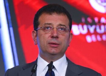 İmamoğlu'ndan CHP'li 9 Belediyeye Yönelik Operasyonlara Tepki