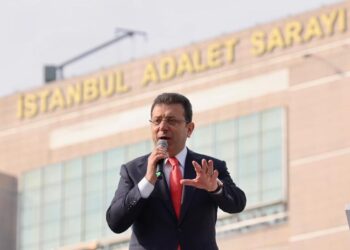 İmamoğlu’nun başı davalarla dertte!