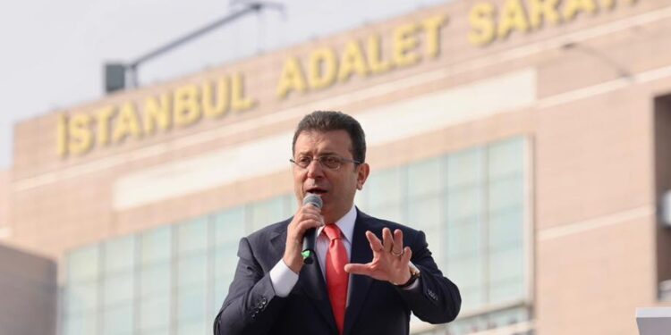 İmamoğlu’nun başı davalarla dertte!