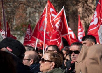 İşçiler 46 Şehirde Sokaklara Çıktı, Hedeflerinde Meclis Var